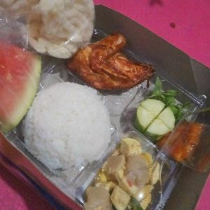 Paket nasi kotak, paket nasi kotak pesan antar murah, paket nasi kotak murah, nasi kotak lembang, order nasi kotak, order nasi box lembang, order nasi box bandung, nasi box kotak enak murah, nasi box di lembang yang enak, nasi kotak enak bandung lembang, jual nasi kotak, catering service bandung, catering bandung, catering lembang, paket nasi kotak box lembang bandung free delivery, Nasi Box Bandung Murah, Paket Nasi Box Bandung Yang Murah, Paket Nasi Box di Lembang, Jual Nasi Box, Paket Nasi Box Delivery, Catering Service Lembang, Catering Service Bandung, Paket Nasi Box